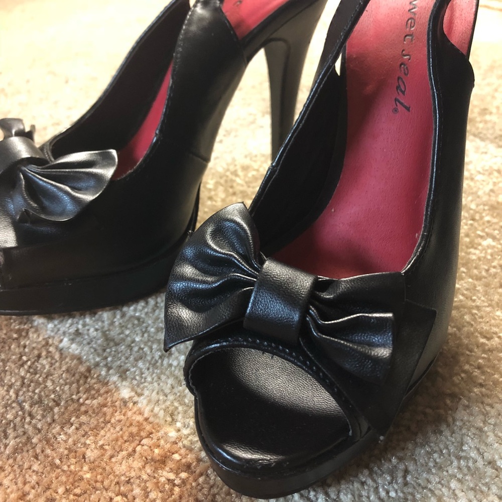 Wet Seal Sling back heels